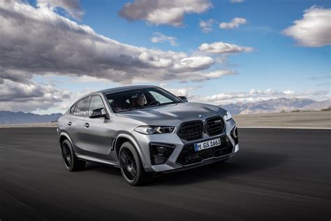 BMW X6 dizaino eskizas