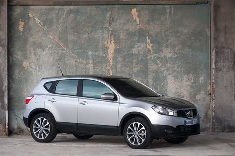 Nissan Qashqai I (J10) automobilio priekis