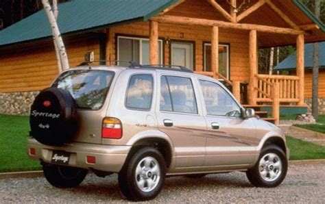 Kia Sportage 1997 automobilio išorė