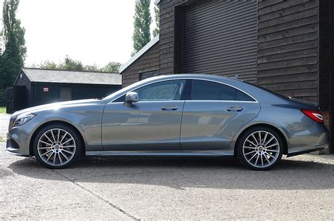 Infografika: Kuro sąnaudos Mercedes-Benz CLS 350d mieste ir užmiestyje