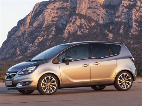Opel Meriva B dizainas
