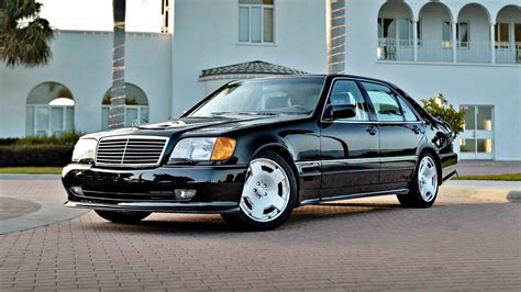 Mercedes-Benz W140 