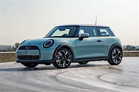Mini Cooper 5-durų interjeras ir galimybės