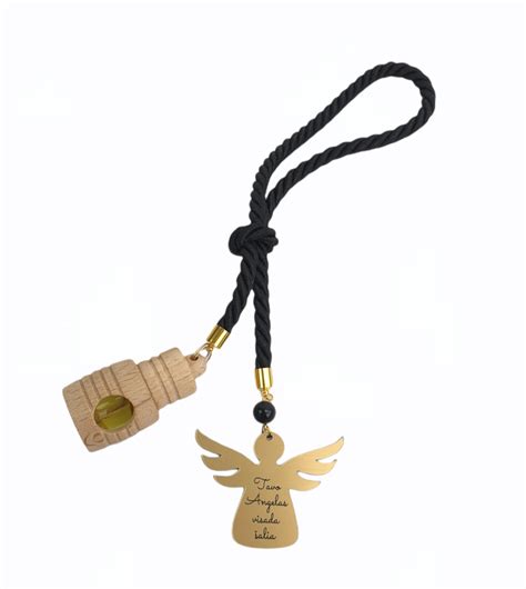 Automobilio interjeras su angeliuku