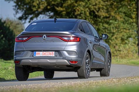 Renault Arkana interjeras ir multimedija