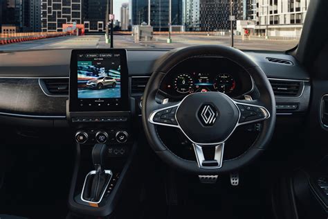 Renault Arkana interjero detalės ir Bose garso sistema