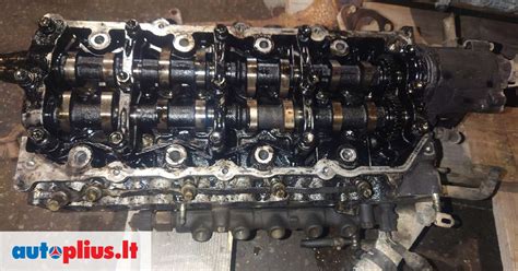 Schematinis Toyota Avensis Verso variklio skyrius