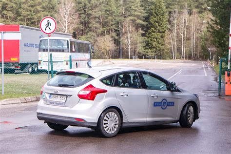 Statistika: 9 iš 10 mokinių išlaiko egzaminą iš pirmo karto