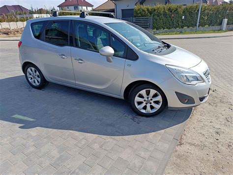 Opel Meriva rūdžių pažeidimų pavyzdys