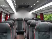 vaizdas, iliustruojantis keleivinio mikroautobuso saloną su patogiomis sėdynėmis