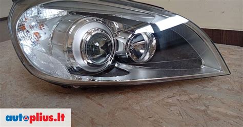 Volvo S60 priekiniai žibintai