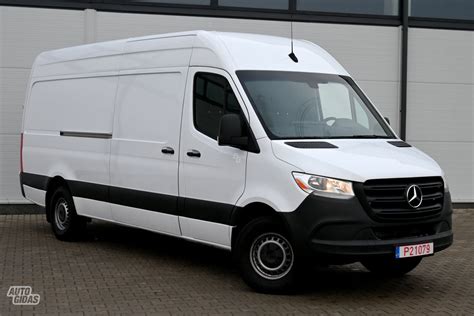 Mercedes-Benz Sprinter baltas krovininis automobilis