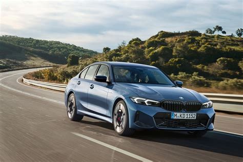 BMW 330e įkrovimas