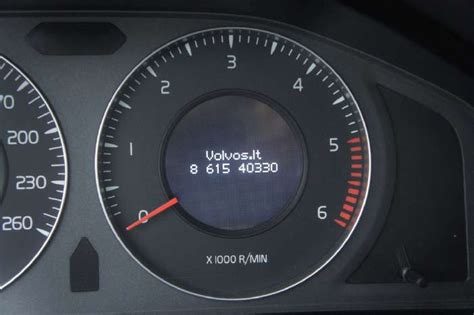 Volvo XC70 prietaisų skydelio indikatoriai