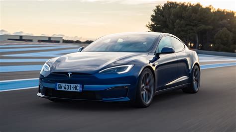 Tesla Model S automobilio nuotrauka