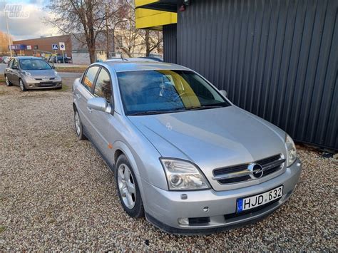 Opel Vectra Sedanas 2004 priekis