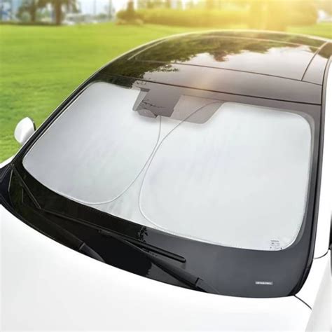 Įvairių tipų automobilių saulės skydelių nuotraukos