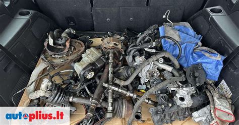 Ford Galaxy variklio skyriaus nuotrauka