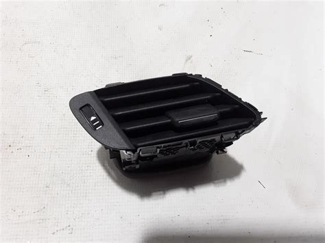 Ford Fiesta salono saugiklių dėžutės vieta
