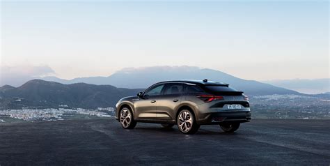 Citroën C5 X su Progressive Hydraulic Cushions pakaba