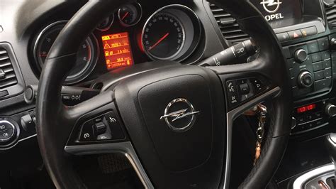 Opel Insignia 2012 vairo mygtukai