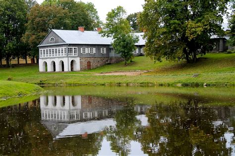 Raudondvario dvaro sodyba