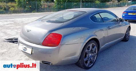 Autodata logotipas ir įvairių automobilių markių piktogramos