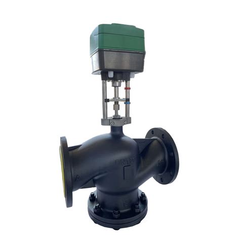 Flanšinis dviejų eigų vožtuvo prijungimo būdas