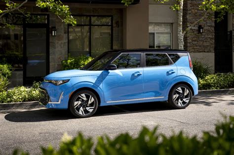 Kia Soul ir jo konkurentų dizaino palyginimas