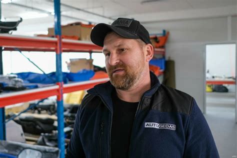 JAV automobilių aukciono pavyzdys