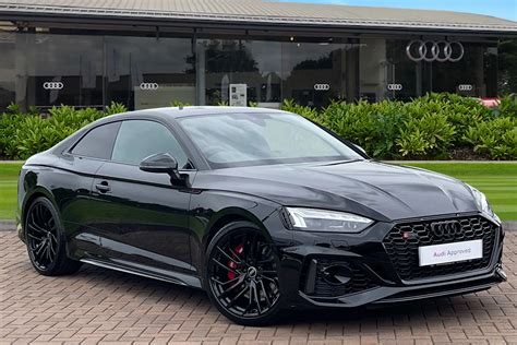 Audi RS 5 interjeras su sportiniu paketu