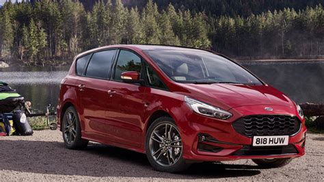 Ford S-Max sportiškas dizainas