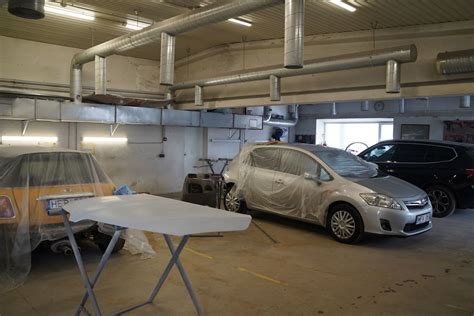 Automobilio kėbulo detalių paruošimas dažymui
