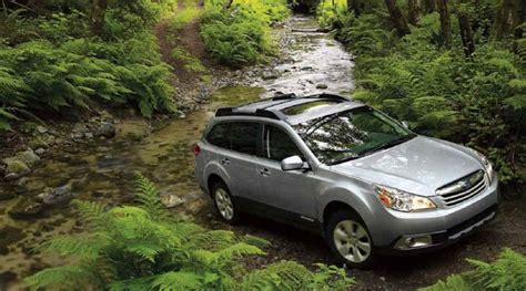 Subaru Outback 2011 automobilio interjero nuotrauka