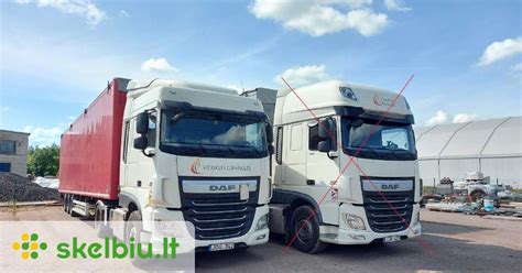 Vilkikas su tentine puspriekabe