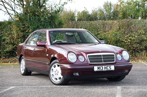 Schematinis Mercedes-Benz W210 dizainas