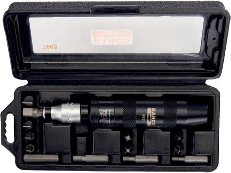 Smūginio ir kalamojo atsuktuvo komplektacijos pavyzdys