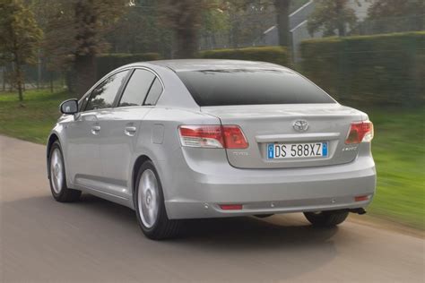 Toyota Avensis galinio žibinto konstrukcija