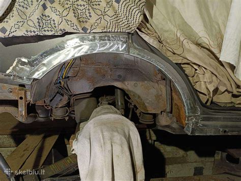 Įvairių automobilių kėbulų tipų iliustracija