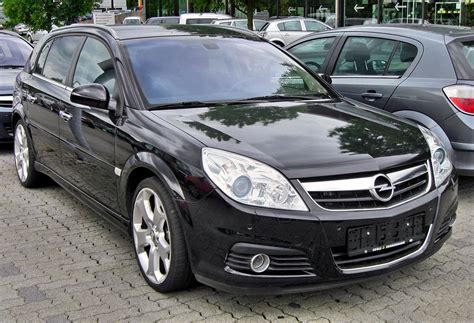 Opel Signum automobilio priekis