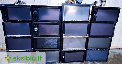 Įvairūs automobiliniai monitoriai ir DVD grotuvai