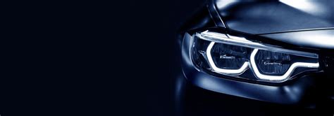 Skirtingi automobilio apšvietimo tipai: artimosios, tolimosios, dienos šviesos