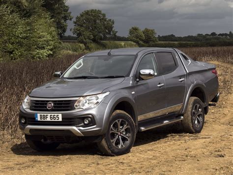 Fiat Fullback Double Cab nuotrauka iš šono