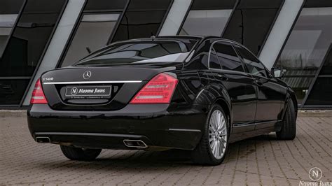 Mercedes-Benz W221 automobilis