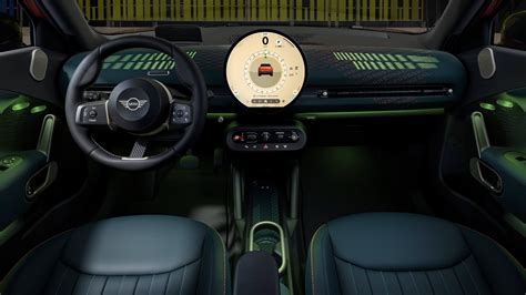 Nissan Note interjero ir bagažinės erdvės iliustracija