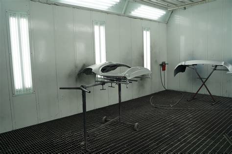 Automobilio kėbulo dažymo kamera