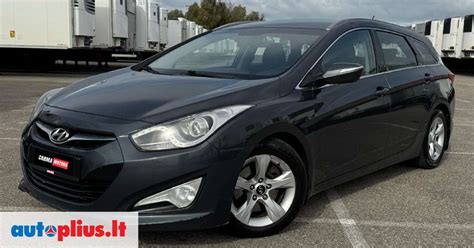 Hyundai i40 universalas iš šono