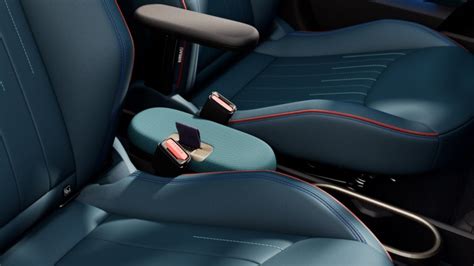 Citroen C8 interjeras su naujais sėdynių užvalkalais