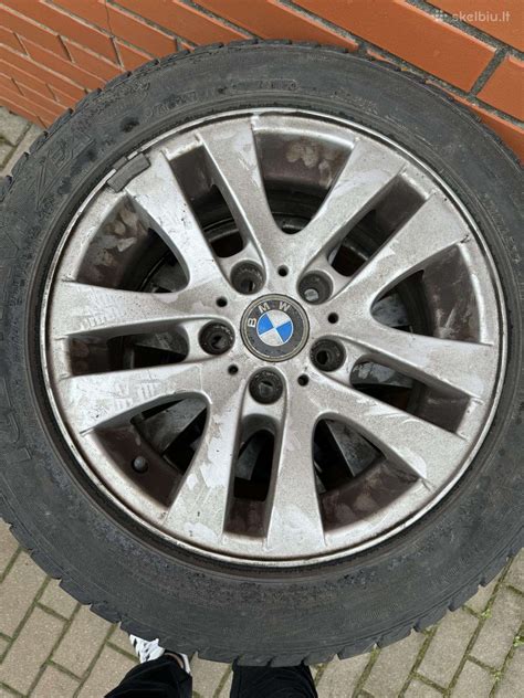 BMW E39 su R17 lietais ratlankiais