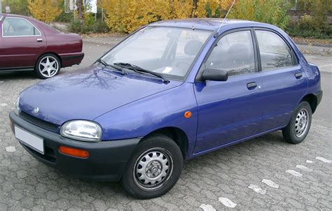 Mazda 121 rūdžių pažeidimai